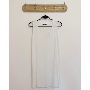 NWOT SHEIN sleeveless v-neck tunic size XL